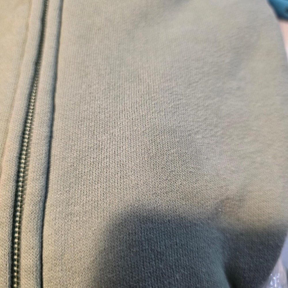 Hollister Zip up Hoodie - Picture 6 of 6